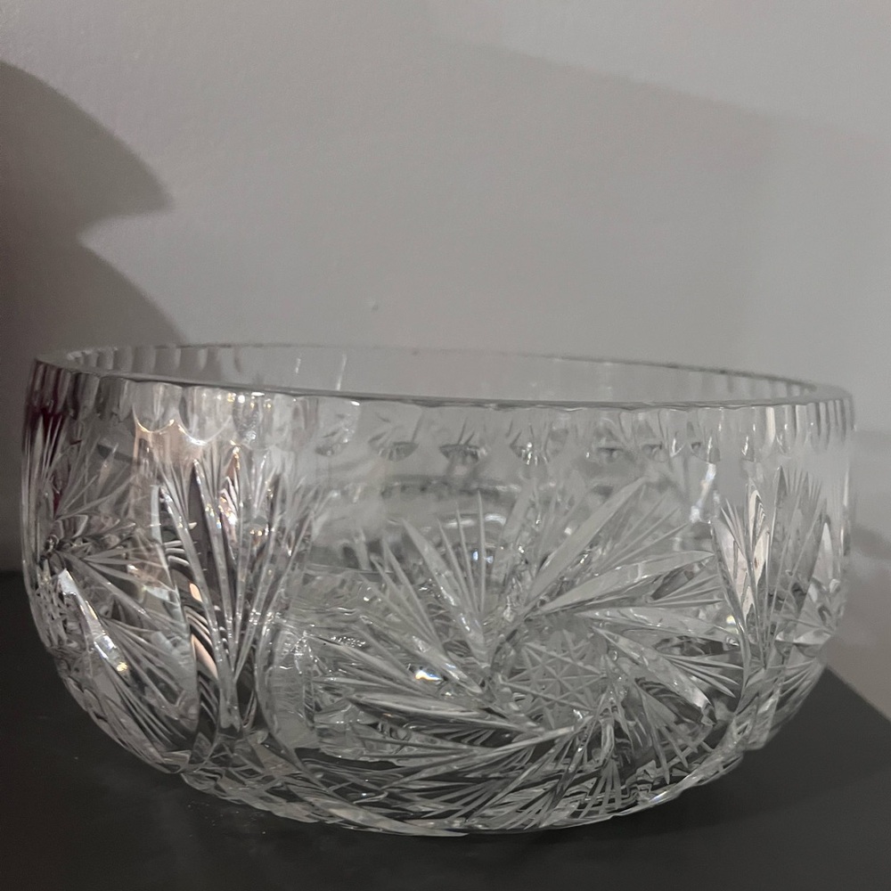 Elegant Crystal Cut Glass Bowl